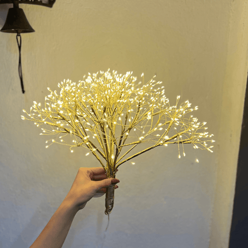 Buque Decorativo com 600 LEDs Luz Quente Dourada – 45cm