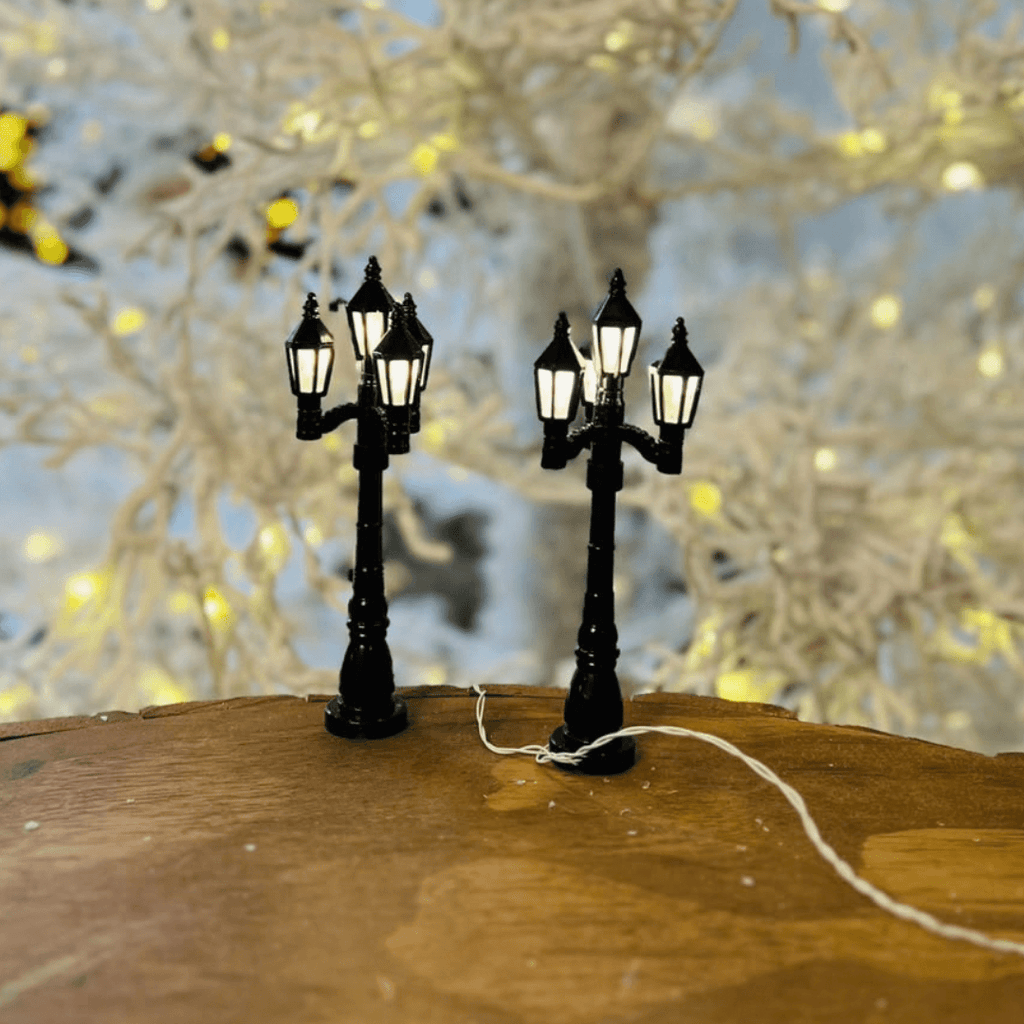 Enfeite Mini Luminária com 8 LEDs – 12,5 cm | 2 Unidades