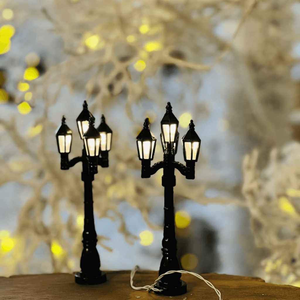 Enfeite Mini Luminária com 8 LEDs – 12,5 cm | 2 Unidades